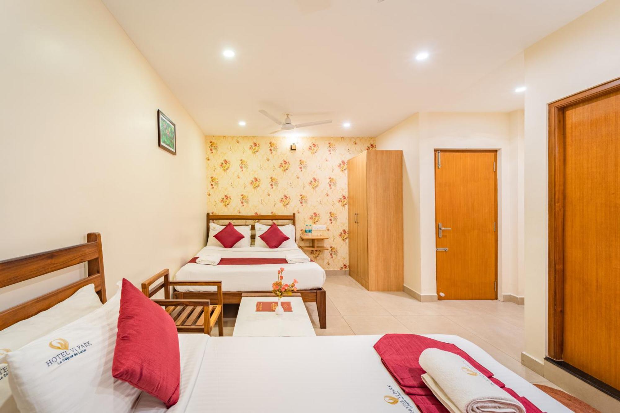 Hotel VI Park - City Centre 蓬蒂切里 外观 照片