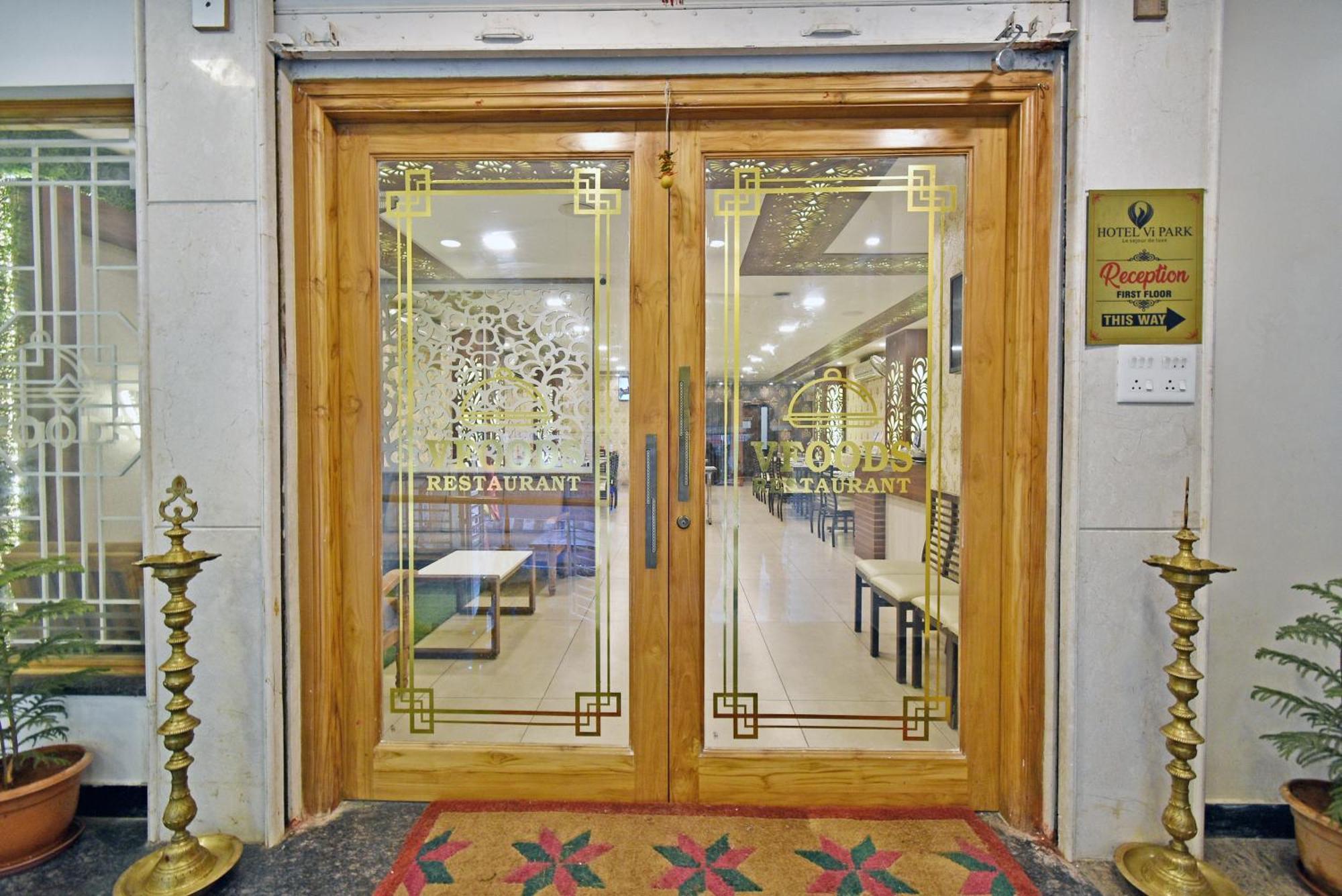 Hotel VI Park - City Centre 蓬蒂切里 外观 照片