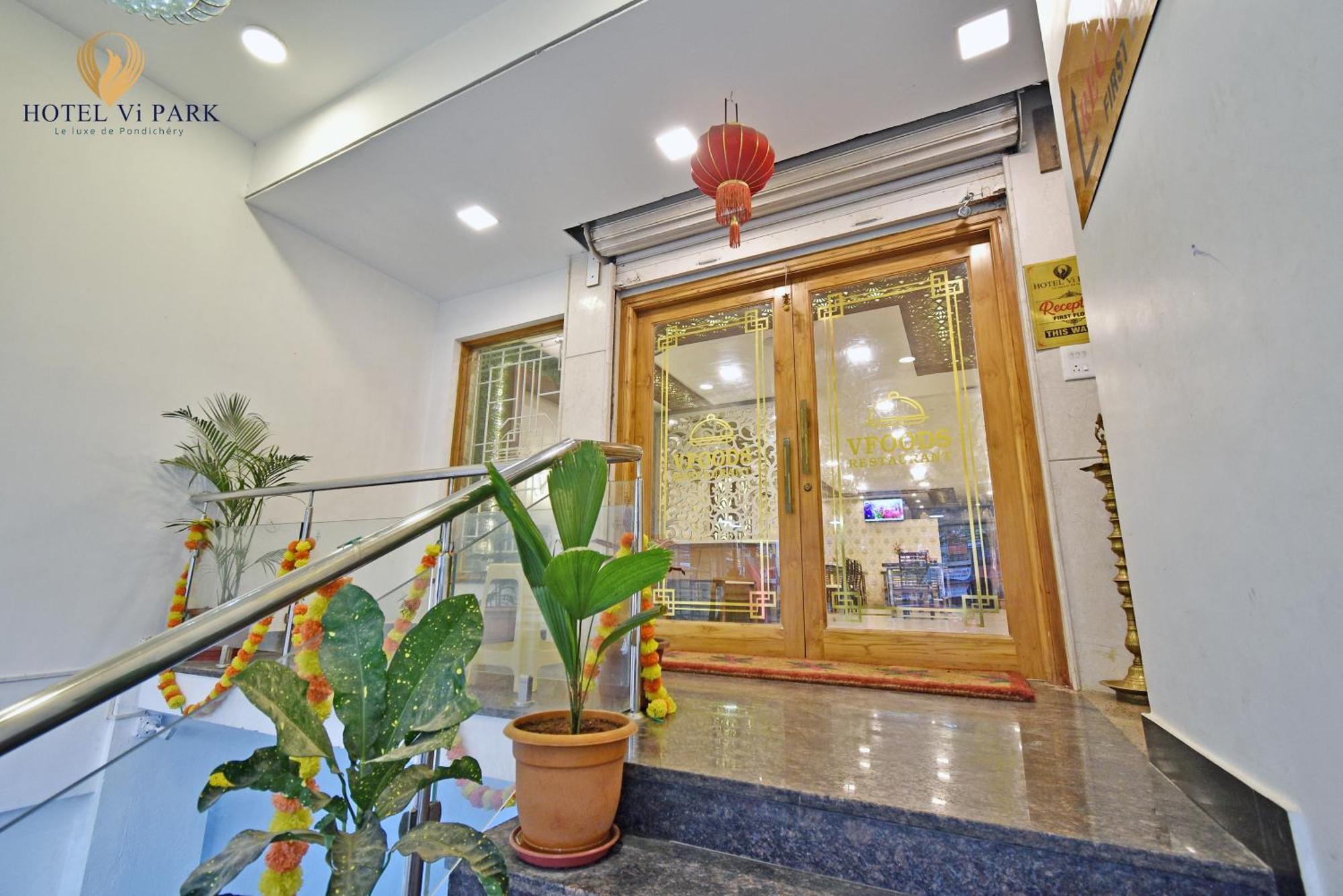 Hotel VI Park - City Centre 蓬蒂切里 外观 照片